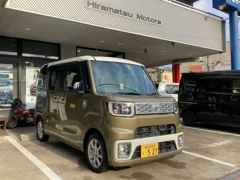 TOYOTA PIXIS MEGA