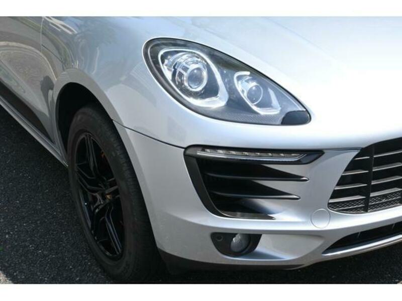 MACAN
