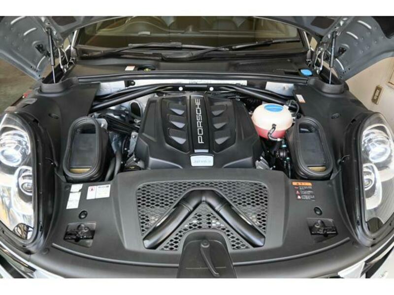 MACAN