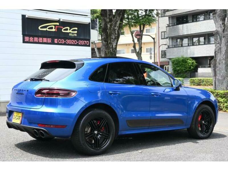 MACAN