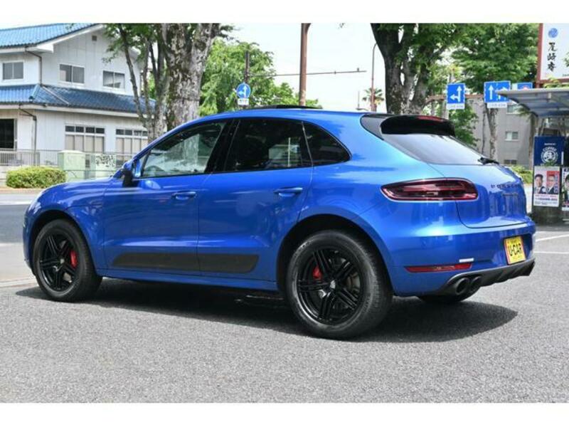 MACAN