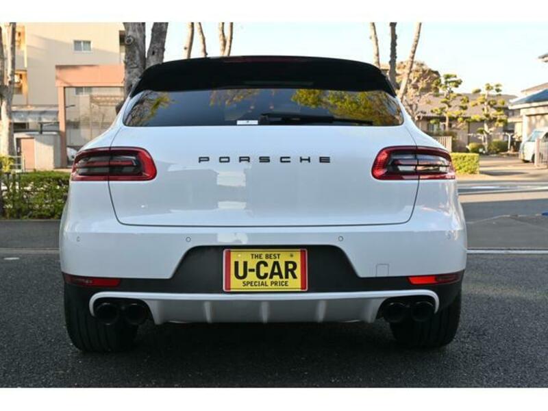 MACAN
