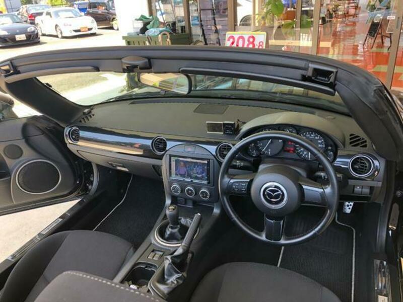 ROADSTER