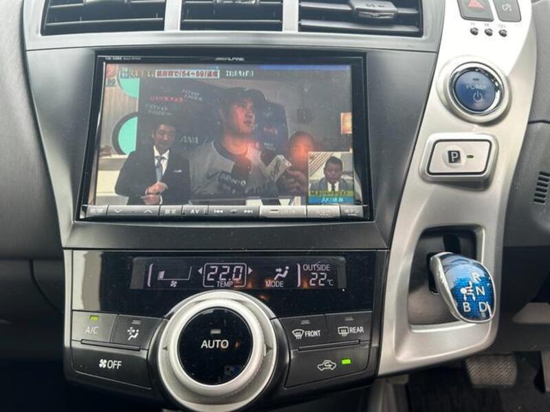 PRIUS ALPHA