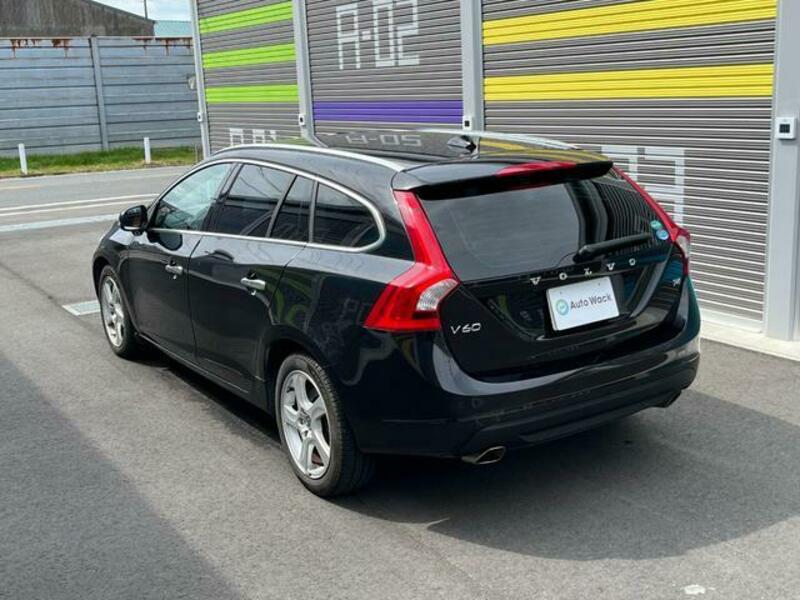V60