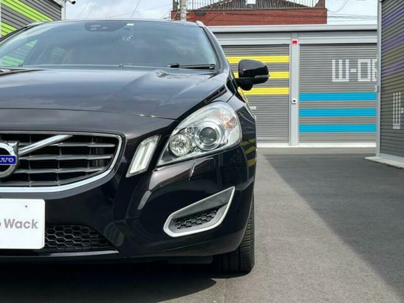 V60