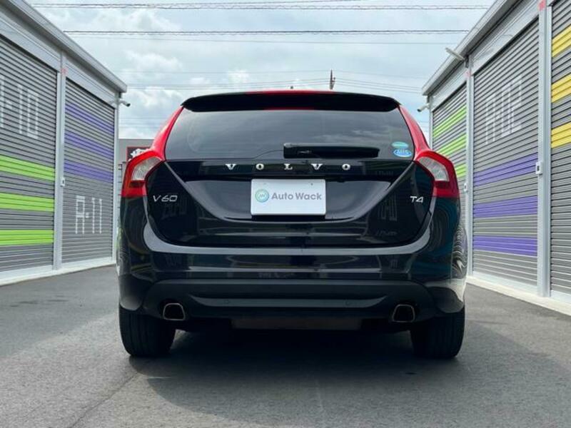 V60