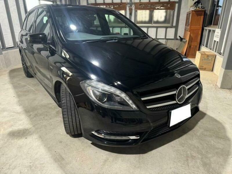 MERCEDES-BENZ B-CLASS