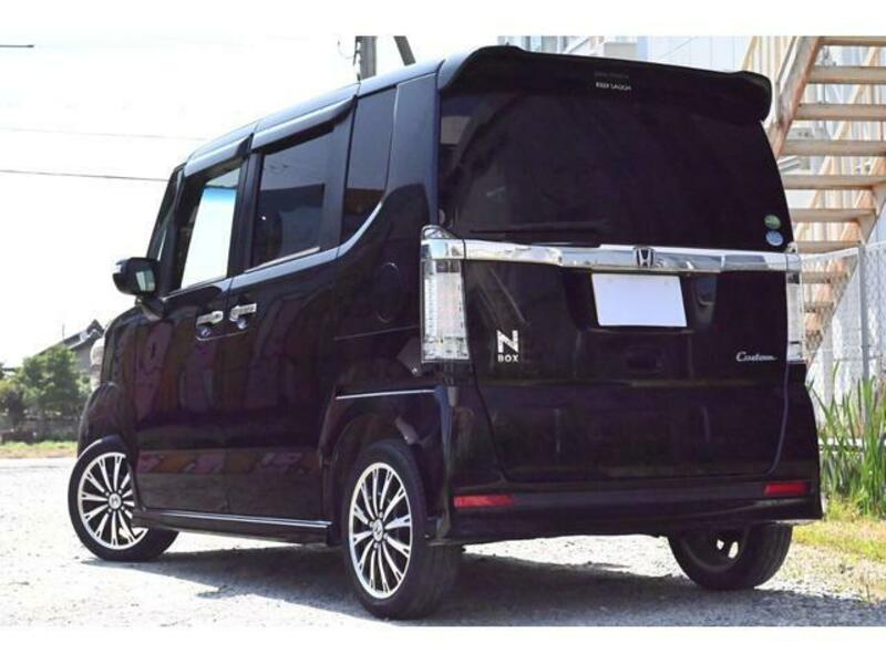 N BOX CUSTOM