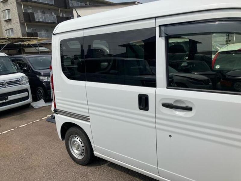 N-VAN