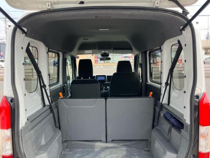 N-VAN
