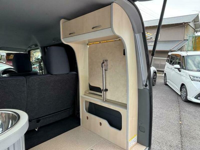 MINICAB VAN