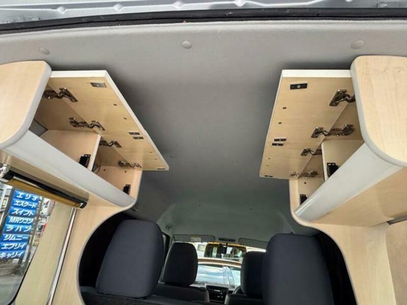 MINICAB VAN