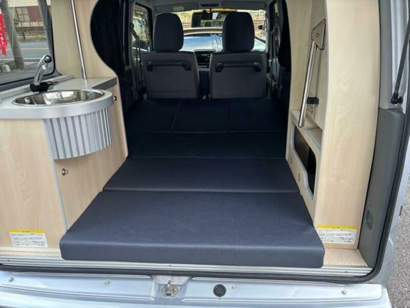 MINICAB VAN