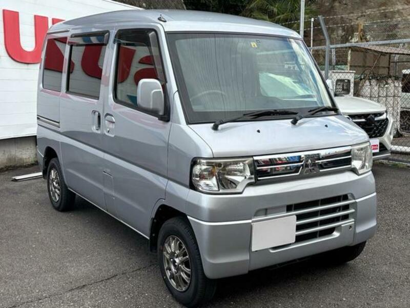MINICAB VAN