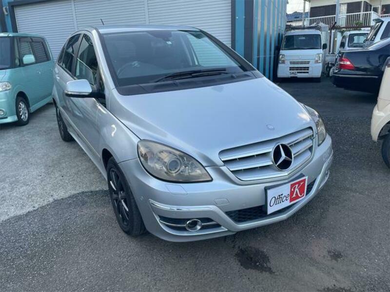 MERCEDES-BENZ B-CLASS