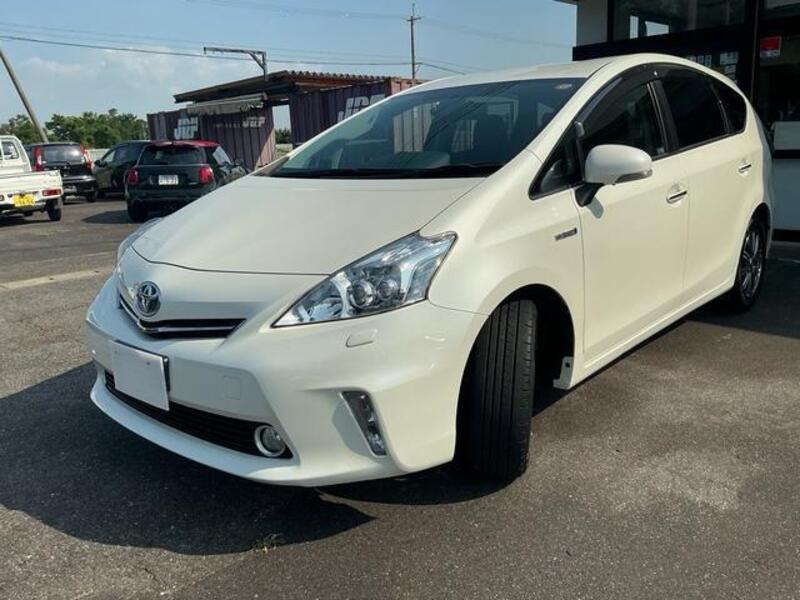 PRIUS ALPHA