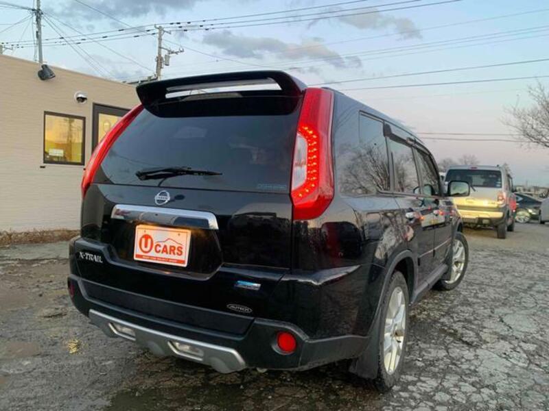 X-TRAIL