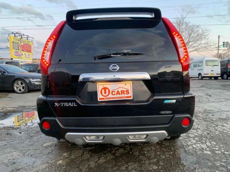 X-TRAIL