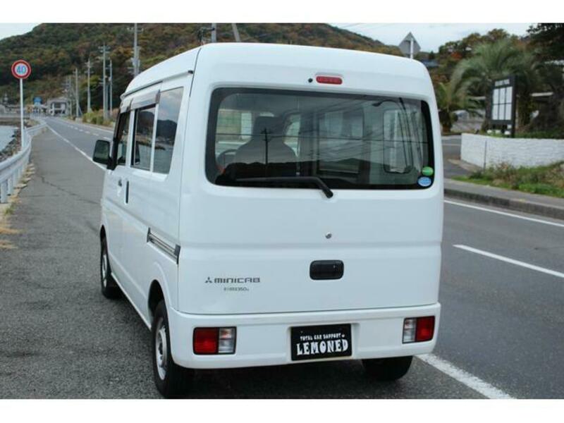 MINICAB VAN