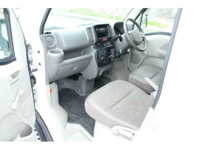 MINICAB VAN