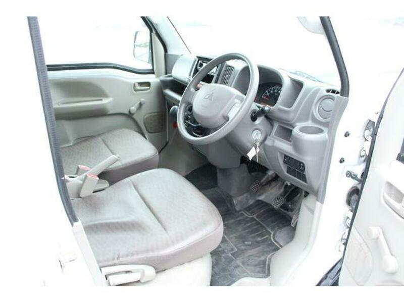 MINICAB VAN