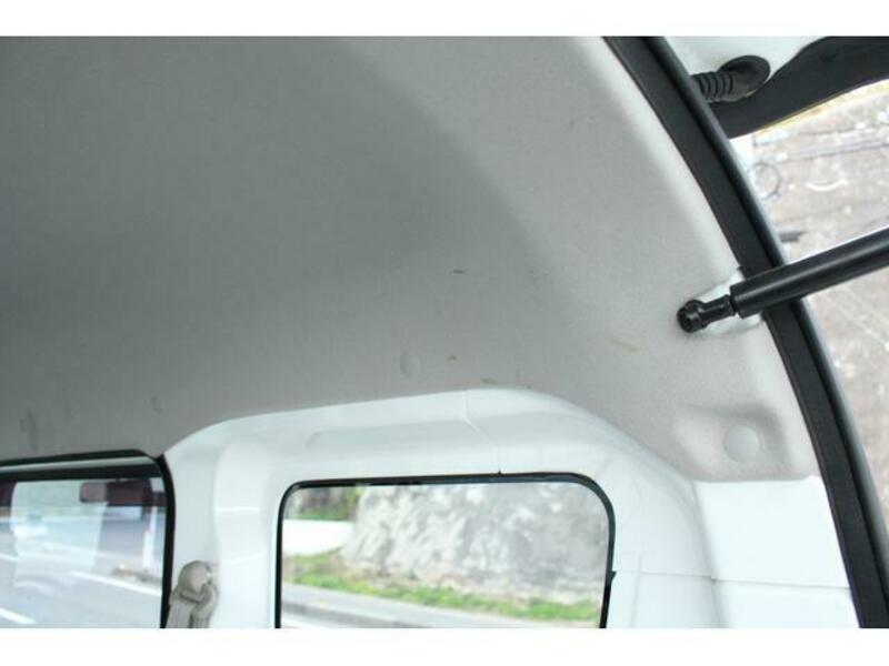 MINICAB VAN