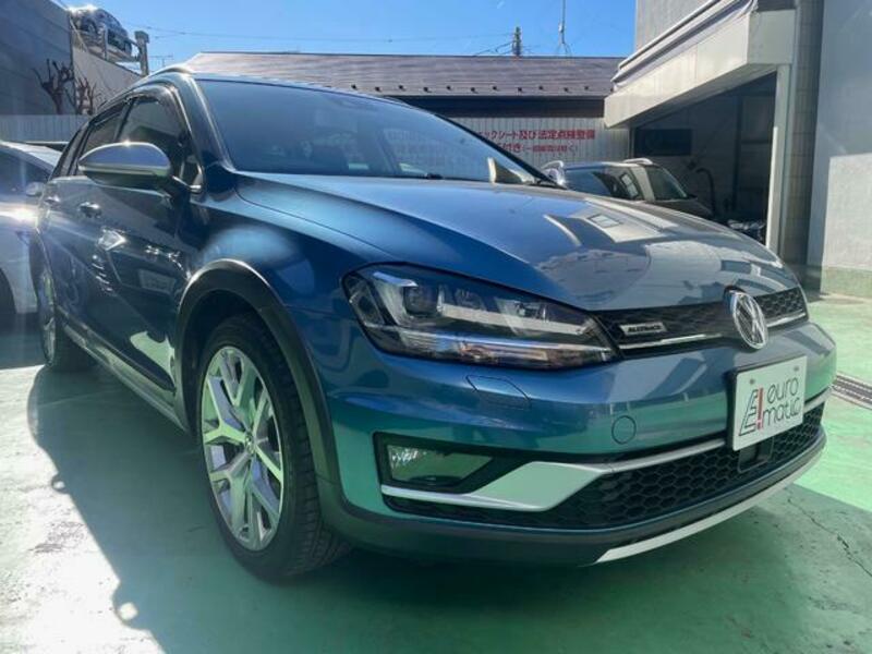 GOLF ALLTRACK