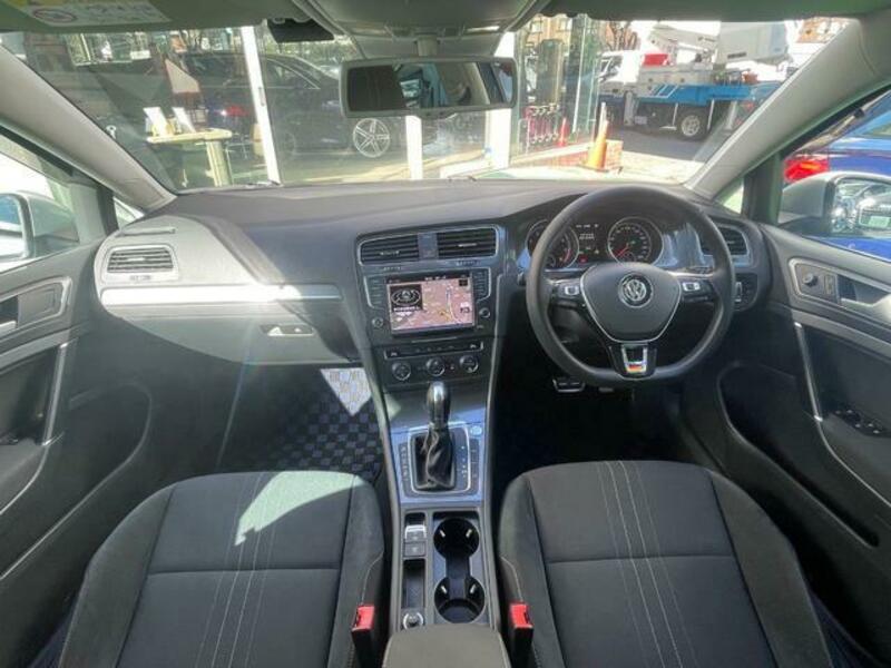 GOLF ALLTRACK