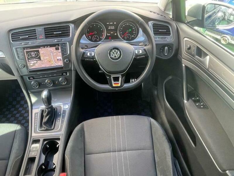 GOLF ALLTRACK