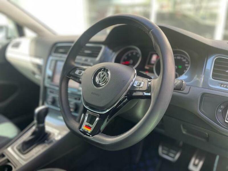 GOLF ALLTRACK
