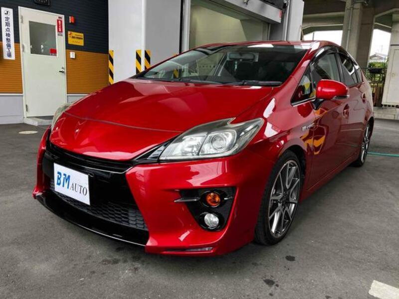 TOYOTA PRIUS