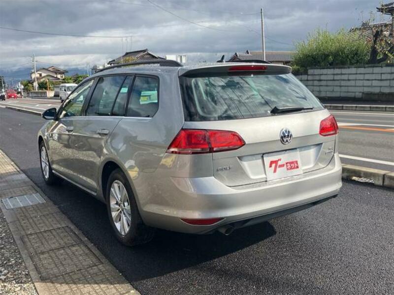 GOLF VARIANT