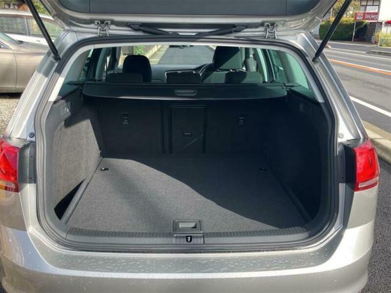 GOLF VARIANT
