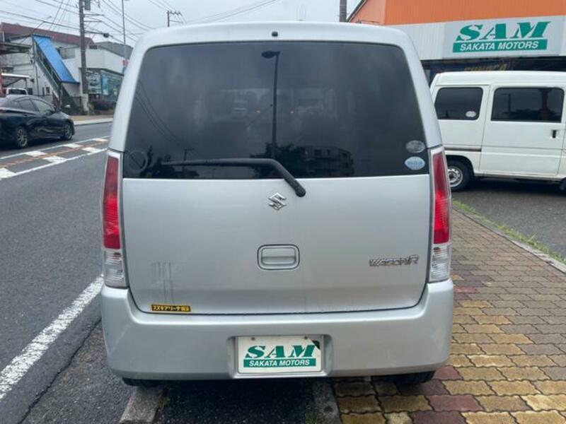 WAGON R