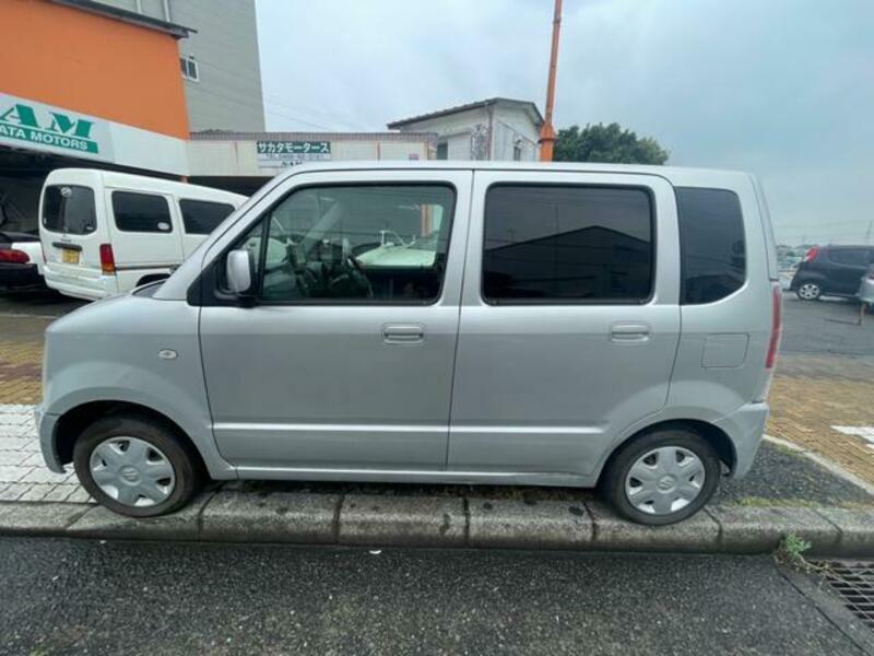 WAGON R