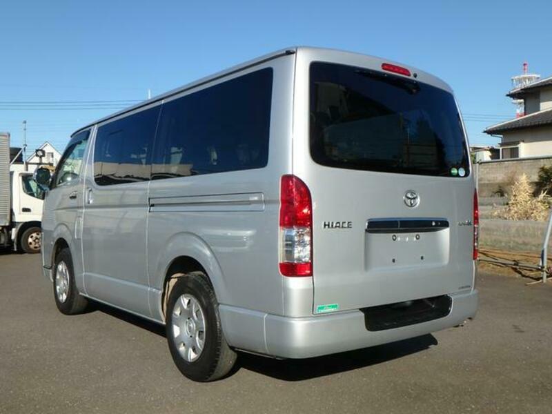 HIACE VAN