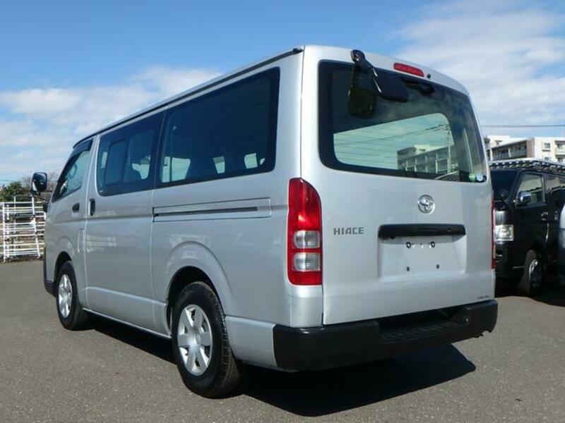 HIACE VAN