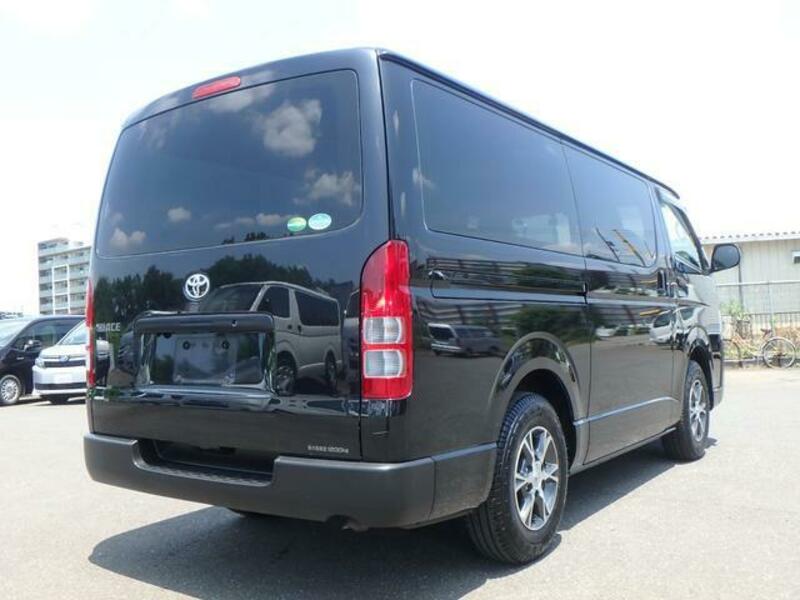 HIACE VAN