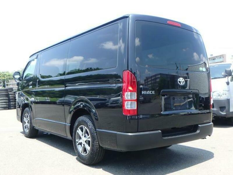 HIACE VAN