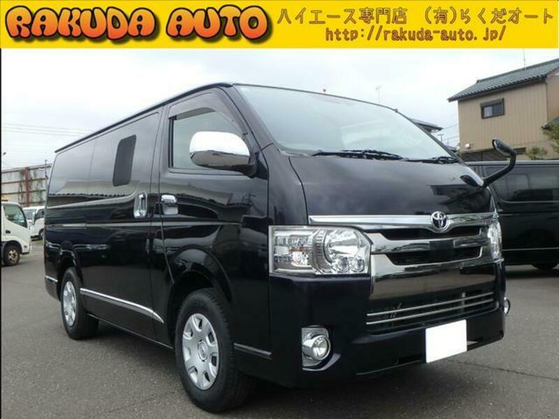 TOYOTA HIACE VAN