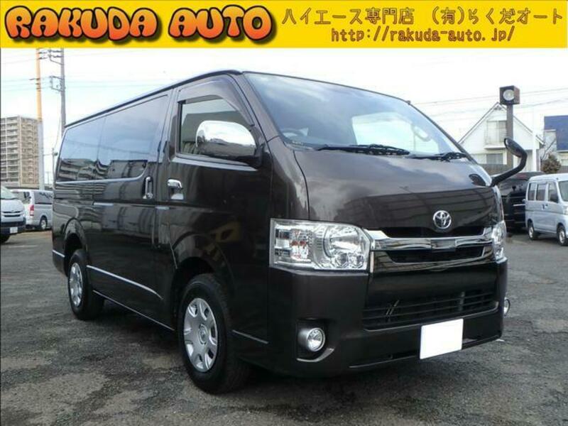 TOYOTA HIACE VAN