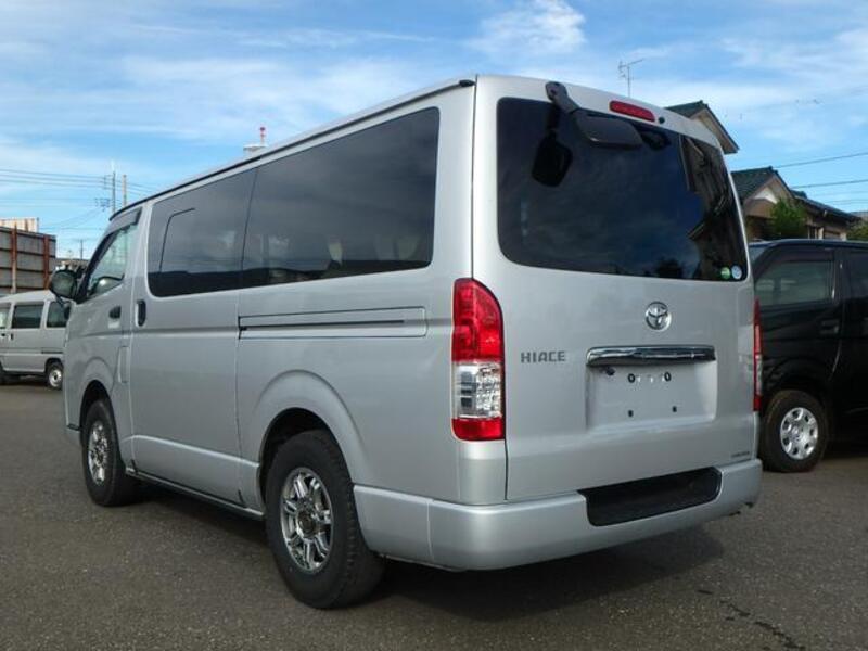 HIACE VAN