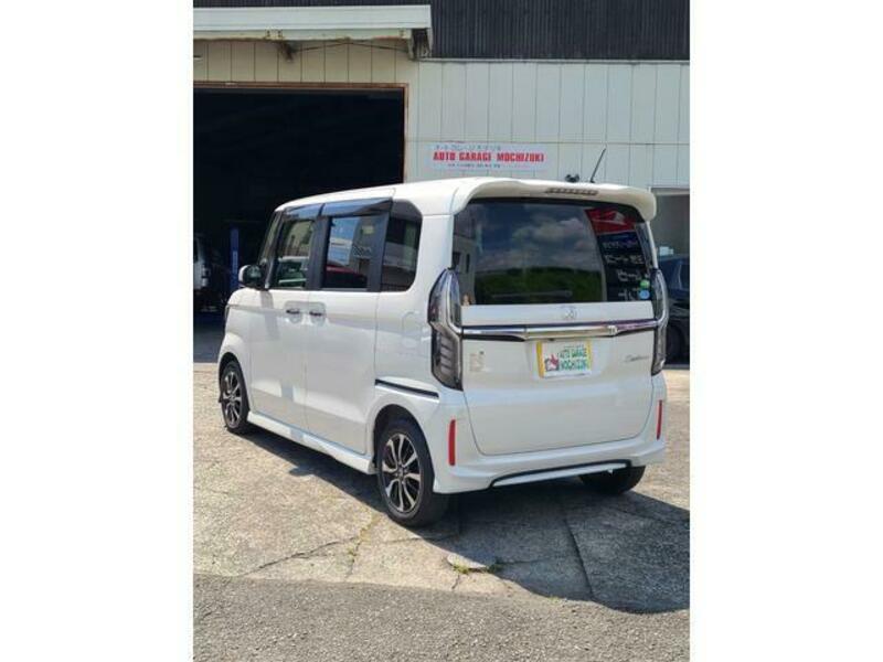 N BOX CUSTOM