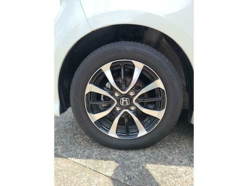 N BOX CUSTOM
