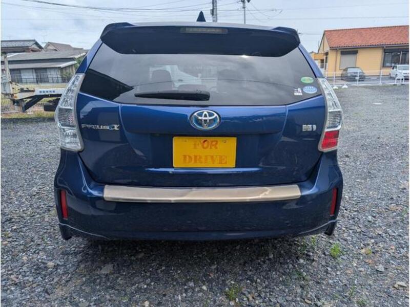 PRIUS ALPHA