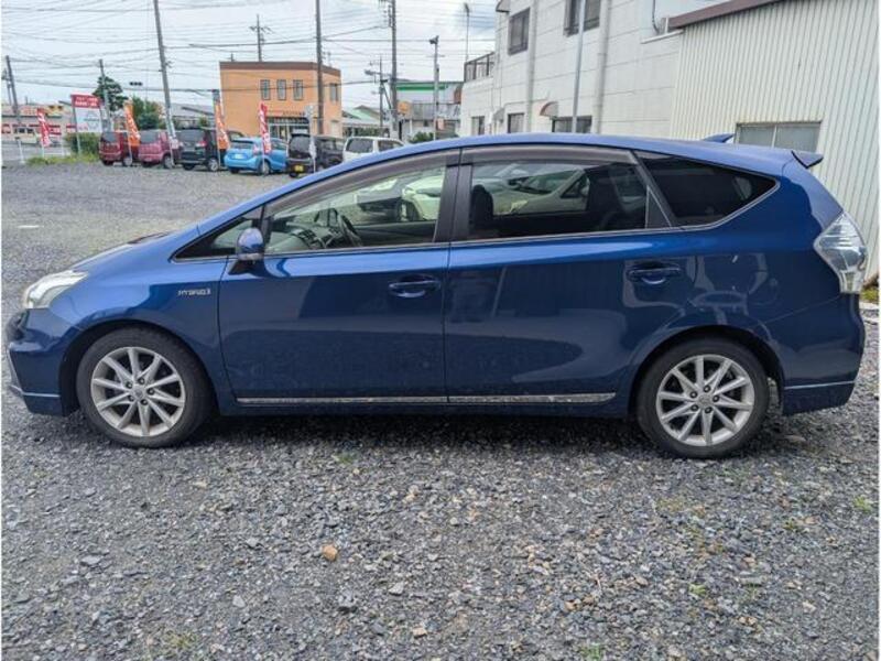PRIUS ALPHA