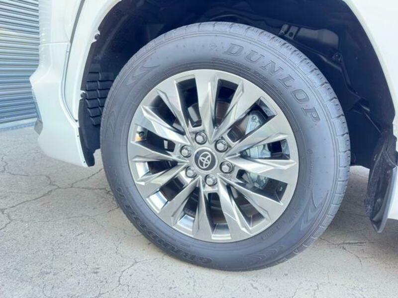 LAND CRUISER