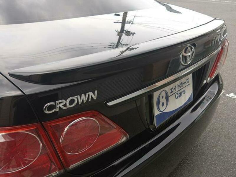 CROWN