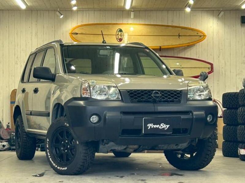 X-TRAIL